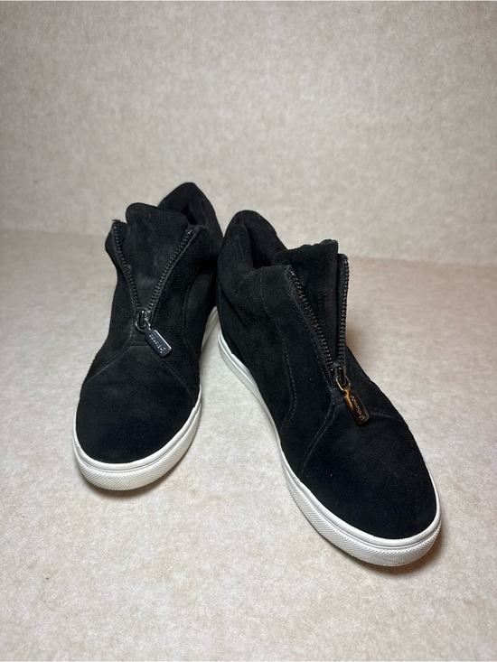 Blondo Shoes - Blondo Glenda Black Suede Front Zipper Wedge Waterproof Sneakers Size 7M